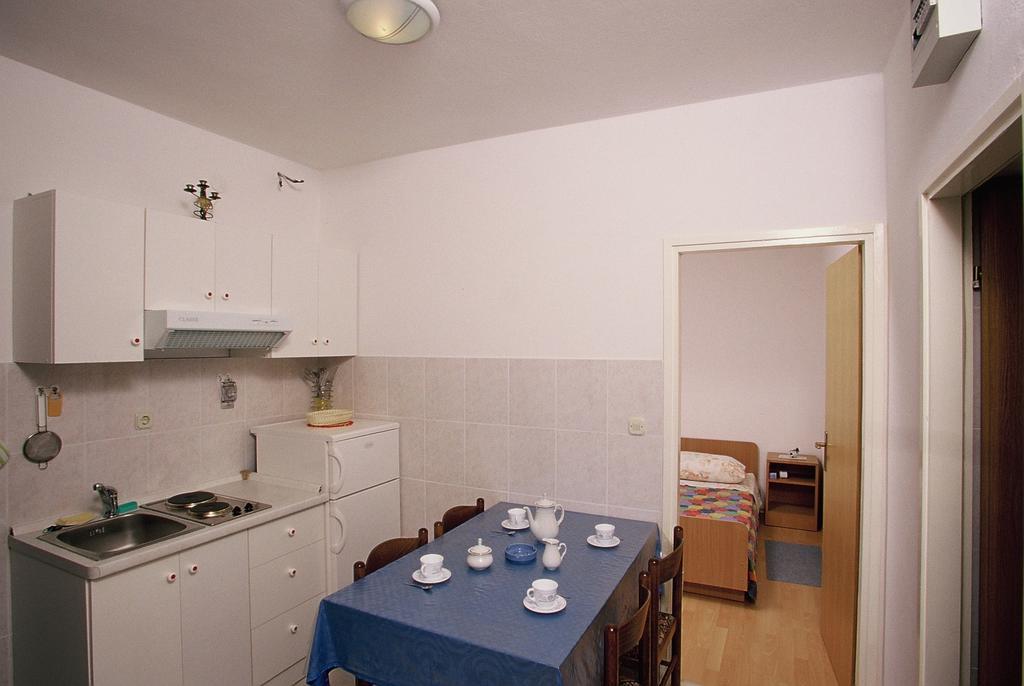 Apartments Boljat Supetar Oda fotoğraf